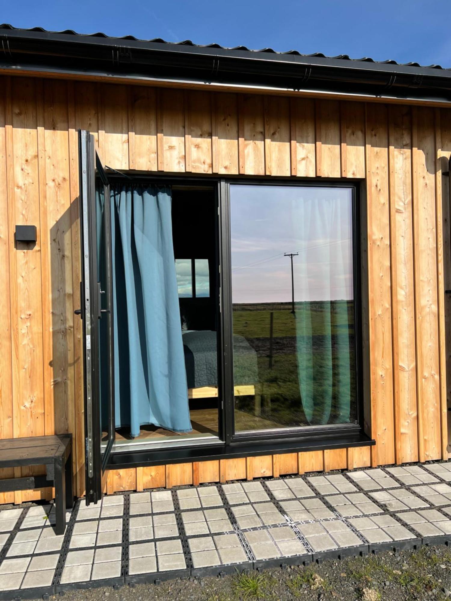 Sleeping With The Horses Apartment Hvolsvöllur Exterior foto